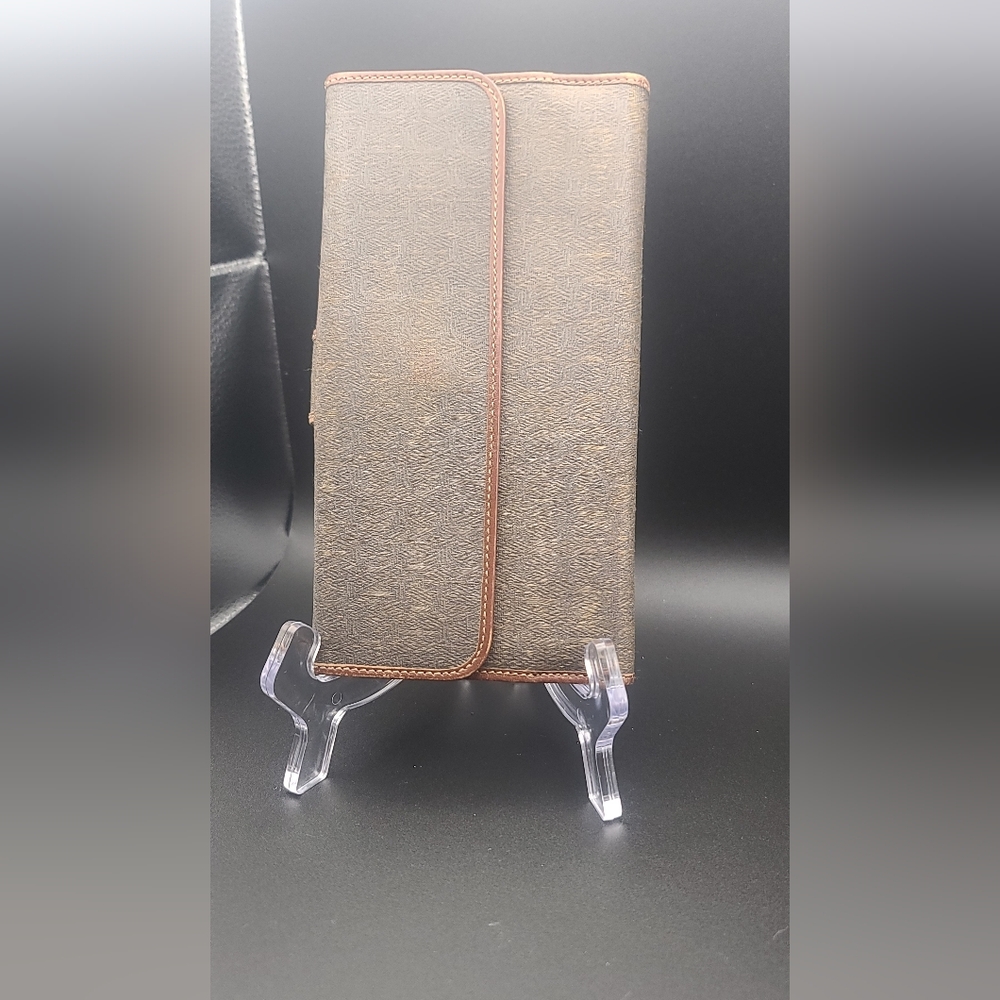 Gucci wallet